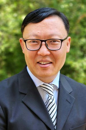 Samuel Kim, MD, Rheumatologist with Arthritis & Rheumatology Center